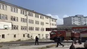 Elazığ’da metruk binada yangını