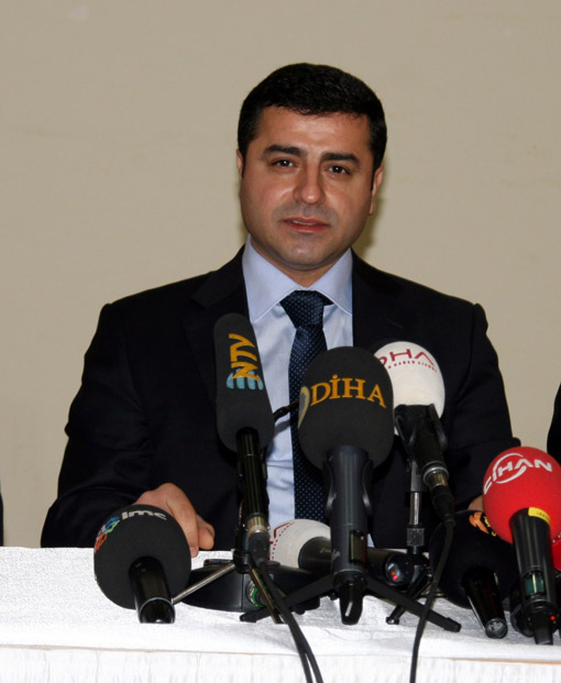 Demirtaş: Hükümet, Kürt sorununda Özal'ın geldiği noktaya ulaşamadı