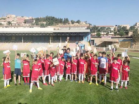 Mardin’de geleceğin futbolcuları yetişiyor 