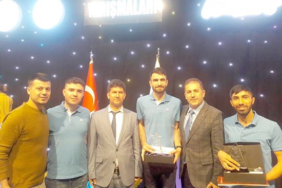 Bilgi yarışması Türkiye birincisi