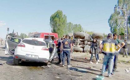 Erciş'te kaza: 1'i çocuk, 3 kişi öldü, 4 yaralı