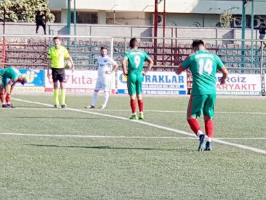 Cizre'de amatör lig maçında kavga