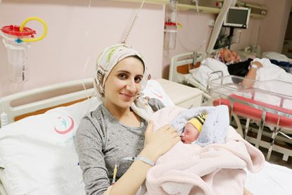 Diyarbakır'da yeni yılın ilk bebekleri doğdu