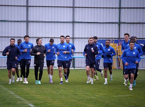 Çaykur Rizespor, Fenerbahçe maçı hazırlıklarına başladı