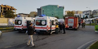 Kocaeli'de işçi servisi ile halk otobüsünün çarpıştığı kazada 11 kişi yaralandı