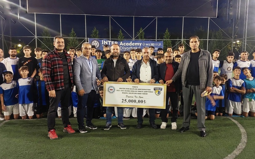 TASK'tan Türkiye ikincisi Diyarbekisrpor takımına anlamlı ödül 