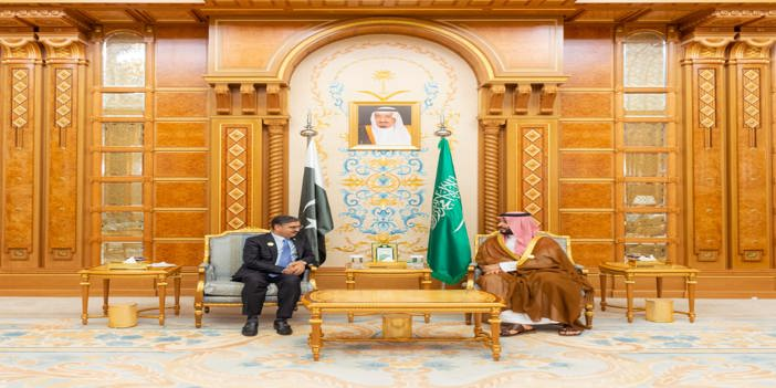 Pakistan Başbakanı Kakar, Suudi Arabistan Veliaht Prensi Bin Selman ile görüştü