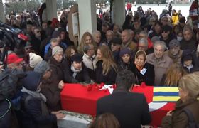 (Video) Metin Uca'nın cenaze namazında gerginlik çıktı