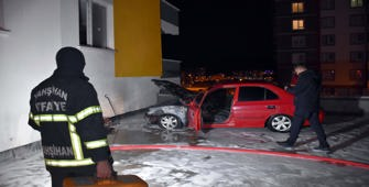 Kırıkkale'de park halindeki otomobilde çıkan yangın söndürüldü