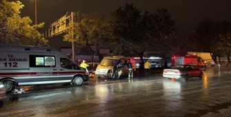Konya'da kaza yapan minibüsteki 3 çocuk öldü, 4 kişi yaralandı