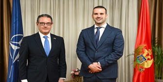 Karadağ Başbakanı, Türkiye'nin Podgoritsa Büyükelçisi ile görüştü
