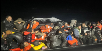 Balıkesir açıklarında 43 düzensiz göçmen kurtarıldı