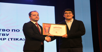 TİKA, Kırgızistan'da sağlık alanında yılın ödülüne layık görüldü