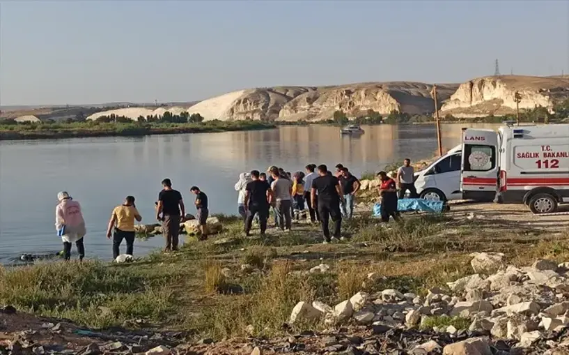 Şanlıurfa'da Fırat Nehri'ne giren çocuk hayatını kaybetti
