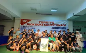 Yenişehir Belediyesi kick boks sporcuları Avrupa Şampiyonası'nda