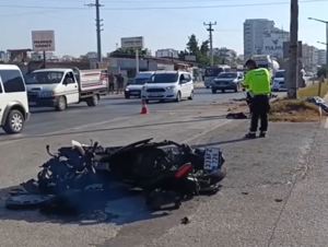 (Video) Mersin'de motosikletli 2 gencin feci ölümleri kamerada