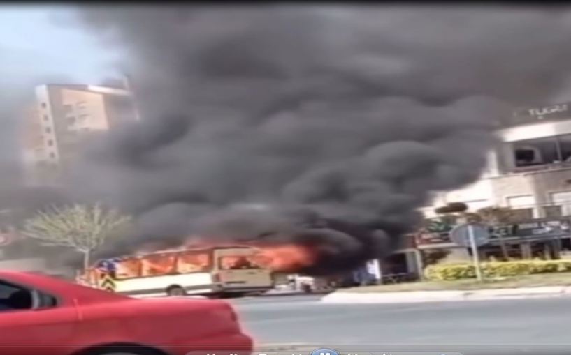 (Video) Yolcu minibüsü alev alev yandı
