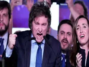 Arjantin'de ön seçimlerin galibi aşırı sağcı Milei oldu