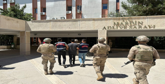 Mardin'de yakalanan firari cinayet zanlısı tutuklandı