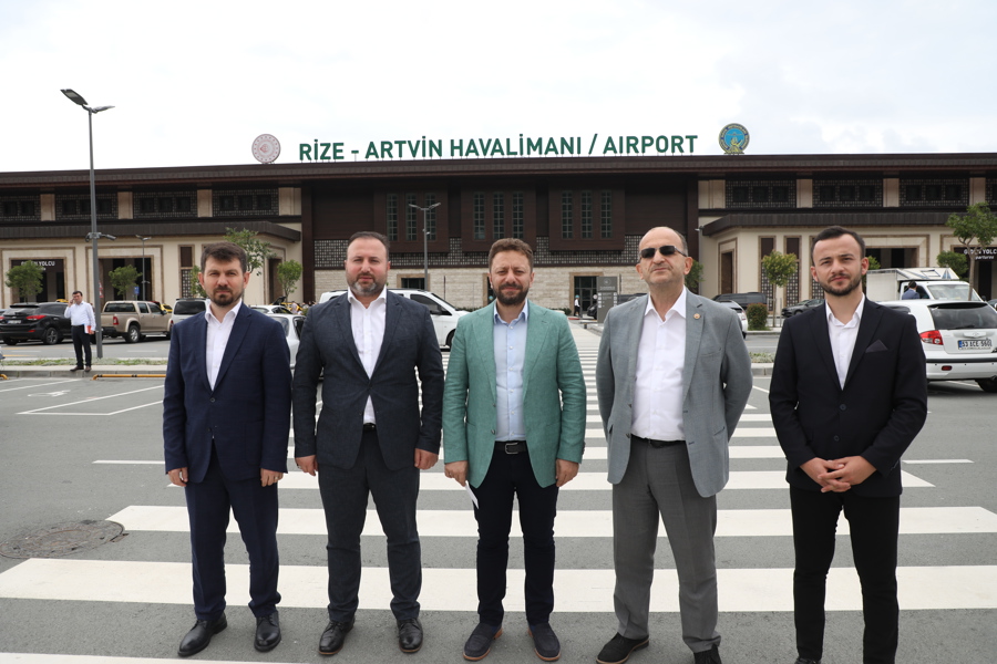 AK Partili Avcı, Rize-Artvin Havalimanı'nda incelemelerde bulundu
