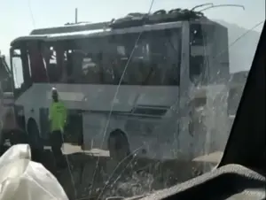 Van'da düzensiz göçmen taşıyan otobüs şarampole devrildi: 5 ölü