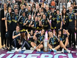 TFF, FIBA Kadınlar Süper Kupa'yı kazanan Fenerbahçe Alagöz Holding'i kutladı