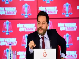 Galatasaray Başkan Vekili Erden Timur, transfer çalışmalarını anlattı