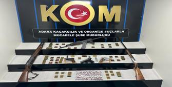 Adana'da iki evde ruhsatsız 6 silah ele geçirildi