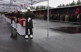Şehit 9 asker için Şırnak'ta tören düzenlendi
