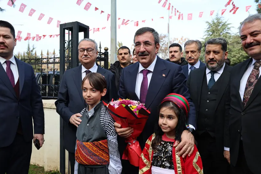 Cumhurbaşkanı Yardımcısı Cevdet Yılmaz Açıkladı! Diyarbakır'a 20 yılda kaç milyar lira yatırım yapıldı? 