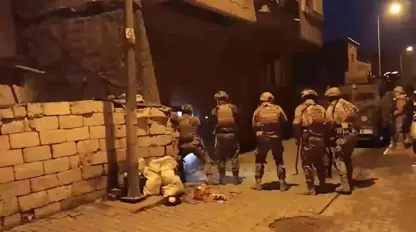 Diyarbakır'da 'Kuş kümese girdi' operasyonu! 35 gözaltı