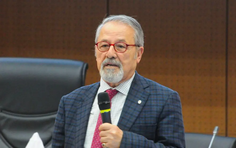 Prof. Dr. Naci Görür: İstanbul uzatmaları oynuyor