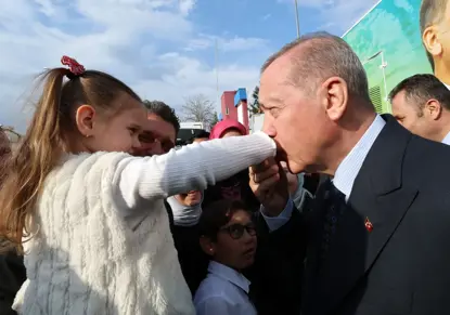Erdoğan Antalya’da partisinin düzenlediği mitinge katıldı: Yıllardır hesap veriyoruz