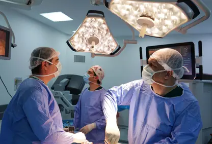 Robotik Cerrahiyle Türkiye'de sağlığına kavuştu