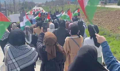 Öğrenciler Gazze için yürüdü