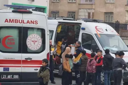 Diyarbakır'da okulda zehirlenme vakası; 12 öğrenci hastanede!