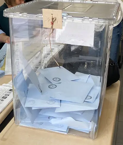 Muhtar adayı iki kez oy kullandı: Seçim iptal edildi