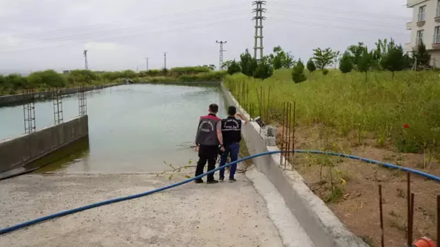 VİDEO- Sulama kanalı inşaatında çocuk cesedi bulundu
