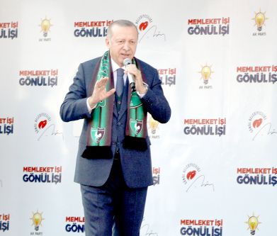 Erdoğan: Benim milletim, PKK'nın desteklediği adaya oyunu verir mi ?