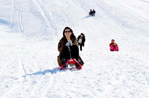 Bitlis'te kayak tesisinde hafta sonu yoğunluğu