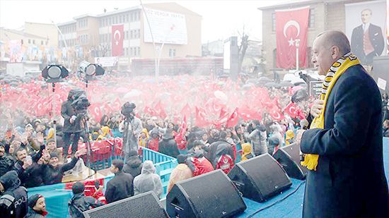 Erdoğan: HDP, İstiklal Marşı'mızın, bayrağımızın düşmanıdır