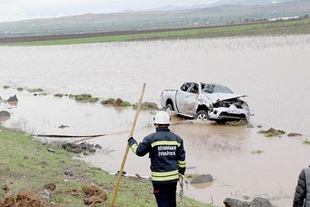 Diyarbakır'da aynı yolda 3 kaza: 7 yaralı