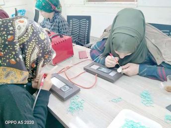 Sason’da gümüş işlemeciliği kadınların yeni gelir kapısı oldu 