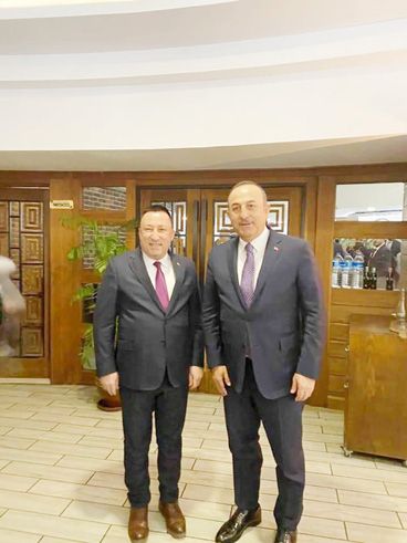 Başkan Beyoğlu Bakan Çavuşoğlu ile görüştü