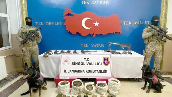 Bingöl'de PKK'nın cephaneliği ele geçirildi