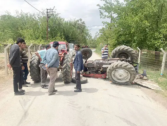 Malatya'da tarım aracı devrildi: 1 ölü