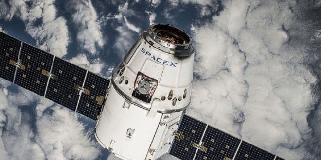 SpaceX'e bağlı 60 uydu uzaya yollandı