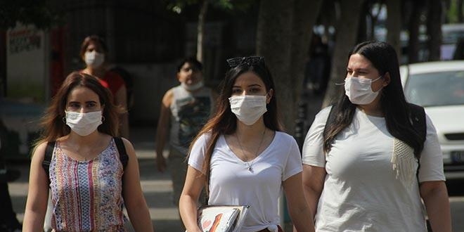 İstanbul'da açık alanlarda da maske takma zorunluluğu getirildi