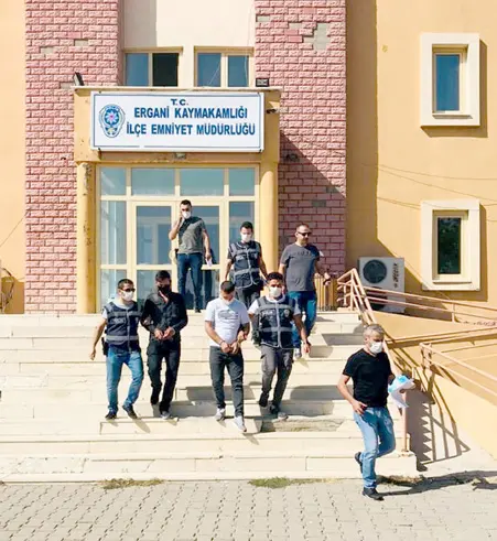 Ergani'de hırsızlık yaptıkları gerekçesiyle 2 kişi tutuklandı