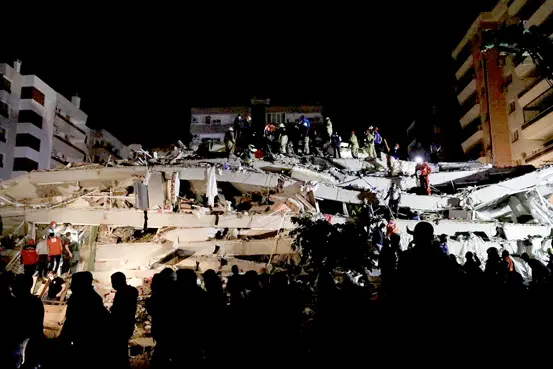 Denizdeki deprem İzmir’i fena vurdu